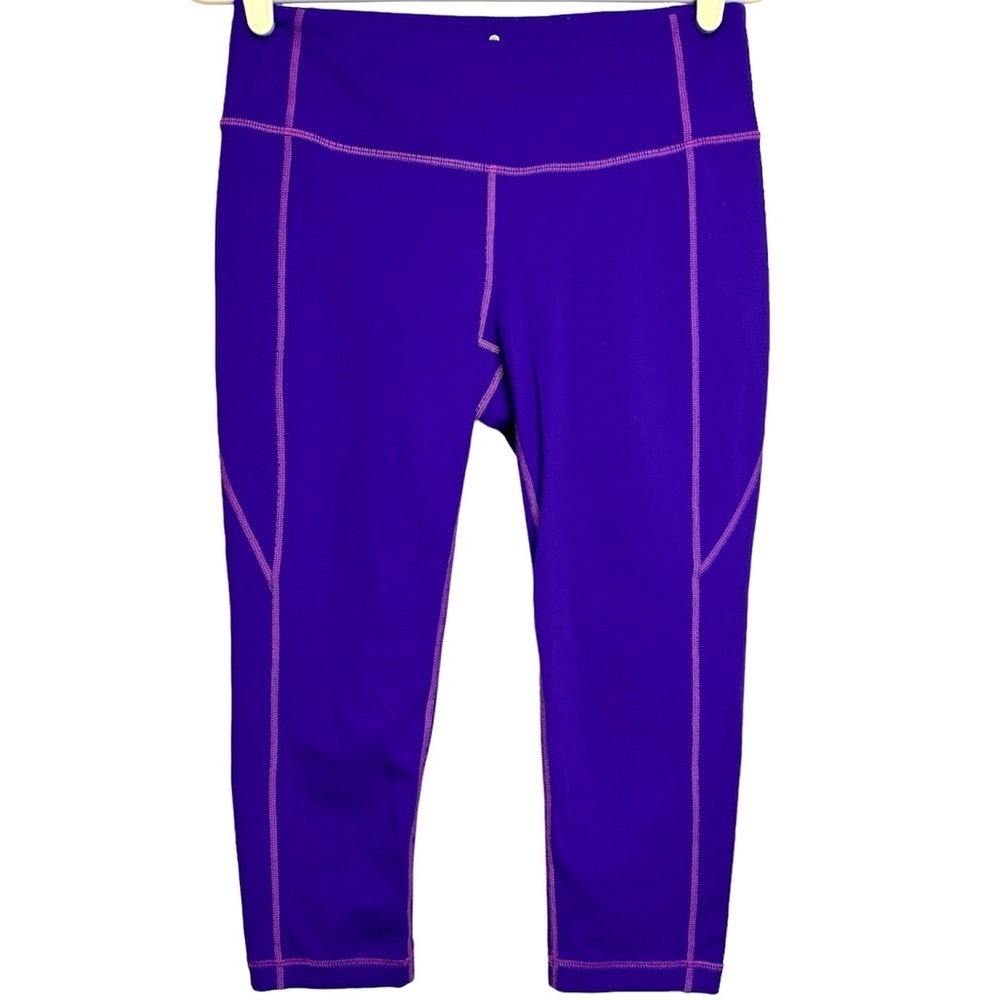 Athleta Revelation Purple Capri Leggings Size M Performance Gymcore - Picture 2 of 9